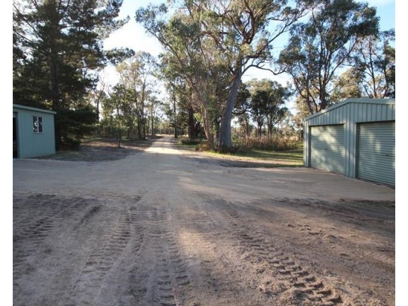 633 Eukey Road, Storm King QLD 4380