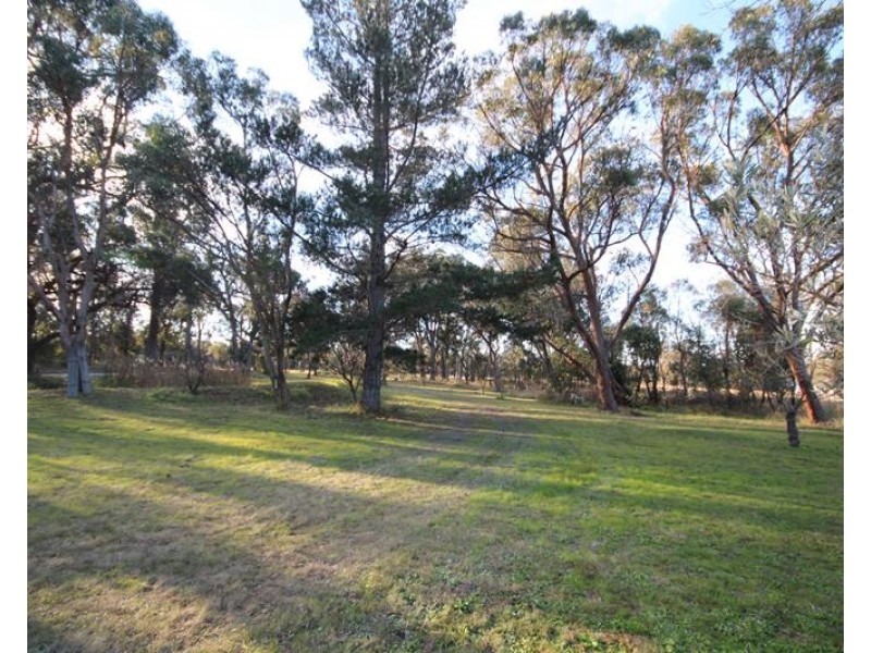 633 Eukey Road, Storm King QLD 4380