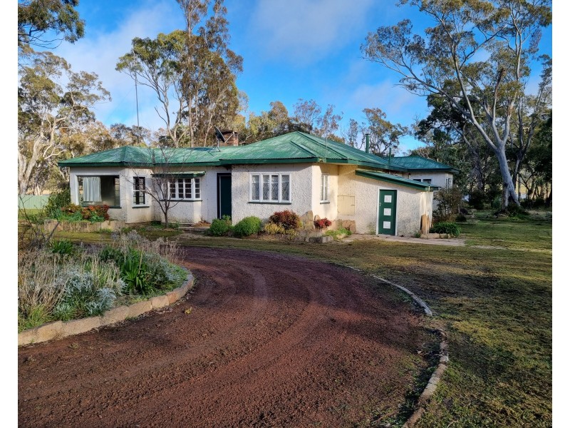 74A Harslett Road, Amiens QLD 4380