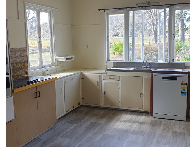 74A Harslett Road, Amiens QLD 4380