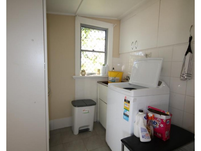 52 Merinda Street, Wallangarra QLD 4383