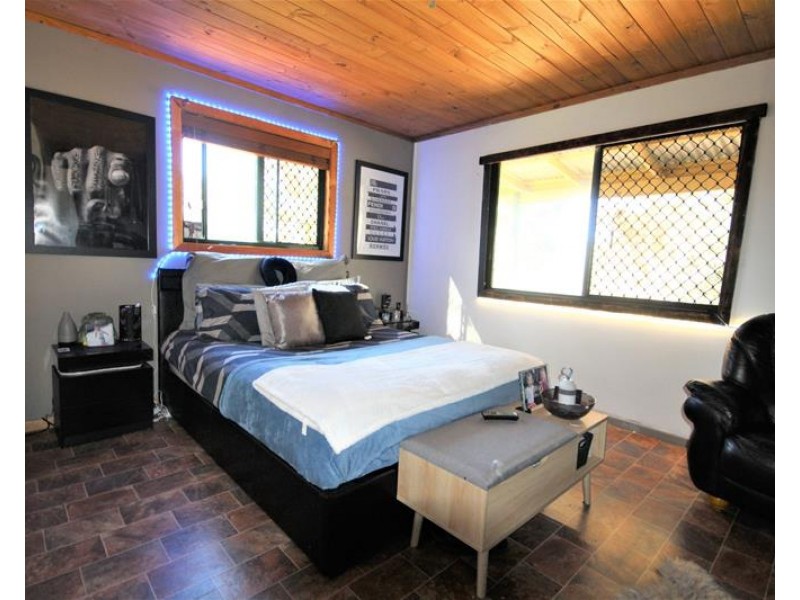 67 Roberts Road, Stanthorpe QLD 4380