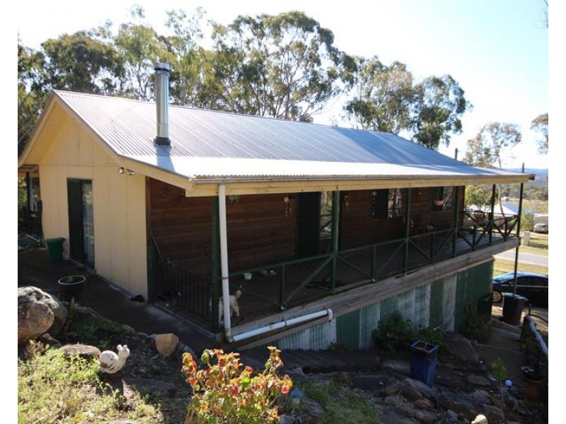 67 Roberts Road, Stanthorpe QLD 4380