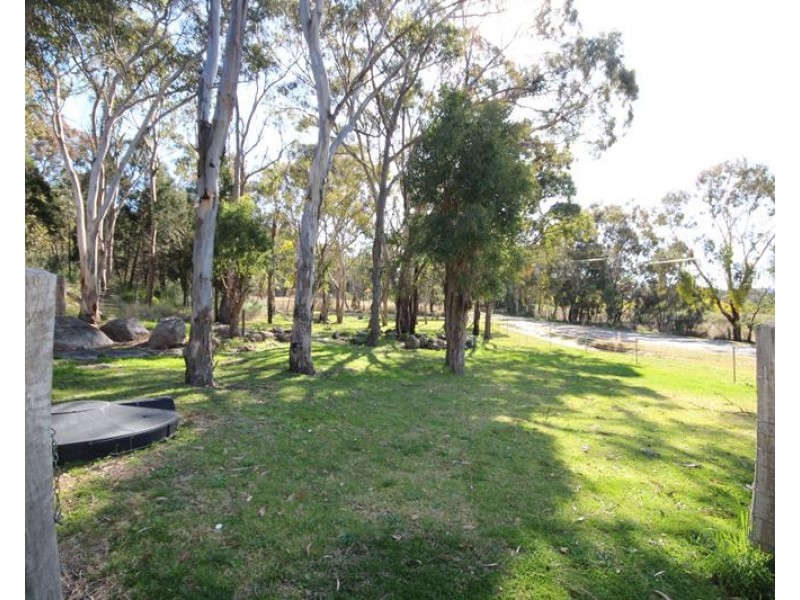 67 Roberts Road, Stanthorpe QLD 4380