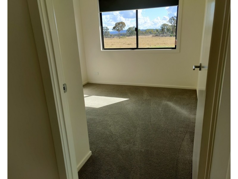 23 Best Lane, The Summit QLD 4377