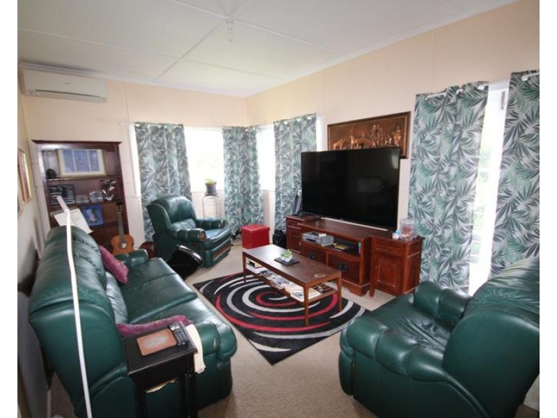 28 Denham Street, Stanthorpe QLD 4380