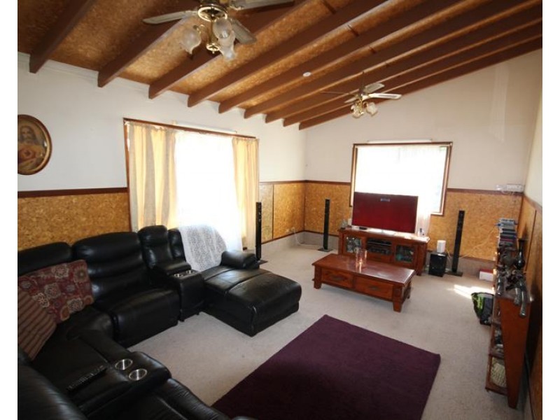 85 Brunckhorst Avenue, Stanthorpe QLD 4380