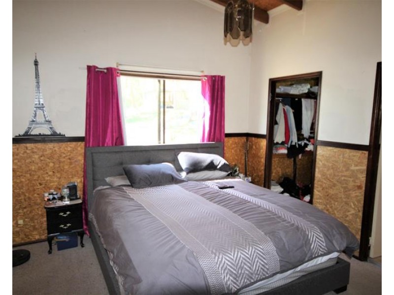 85 Brunckhorst Avenue, Stanthorpe QLD 4380