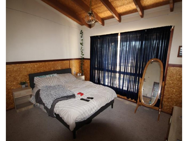 85 Brunckhorst Avenue, Stanthorpe QLD 4380