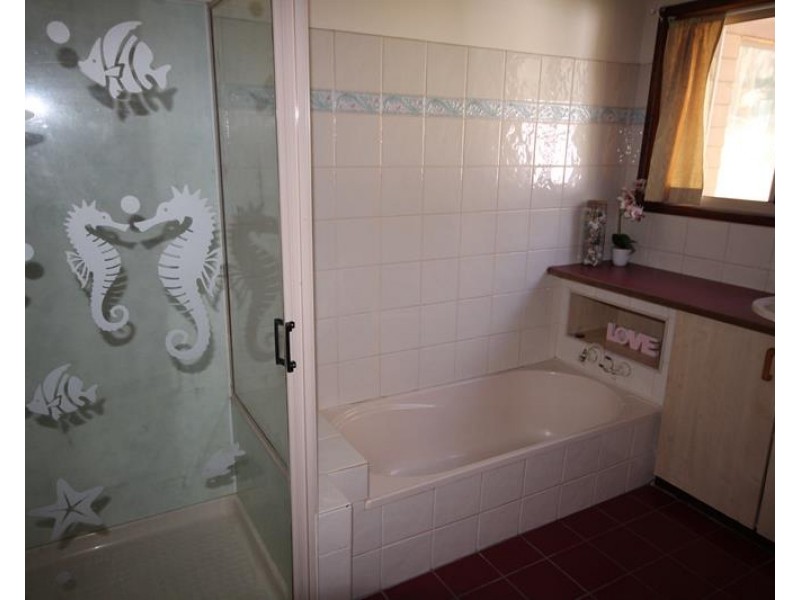 85 Brunckhorst Avenue, Stanthorpe QLD 4380