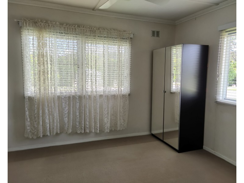 17 McGlew Street, Stanthorpe QLD 4380