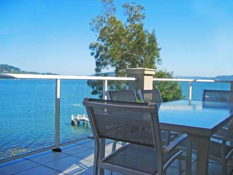 8/3-7 Wharf Street, East Gosford NSW 2250