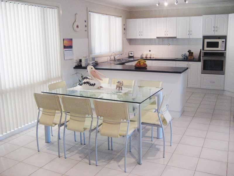35 Robert Holl Drive, Ourimbah NSW 2258