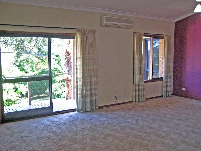 Darryl Road, Wyoming NSW 2250