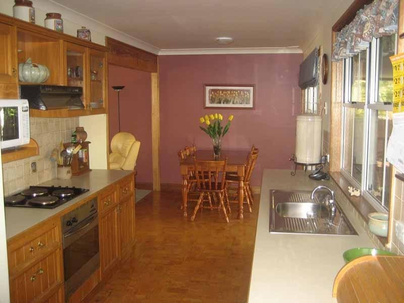 64 North Crescent , Wyoming NSW 2250