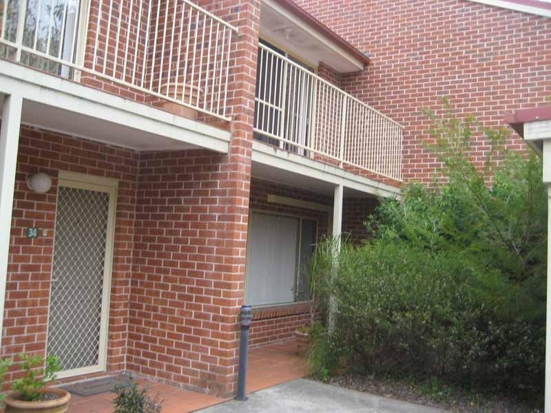 36/12-20 Kinarra Ave, Wyoming NSW 2250