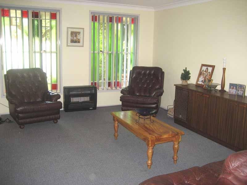 16 Cambourn Drive, Lisarow NSW 2250