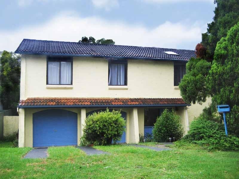 15 Welwyn Grove, Point Clare NSW 2250