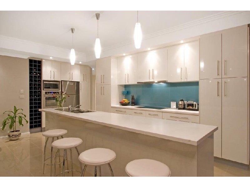 11 Endeavour Drive, Avoca Beach NSW 2251