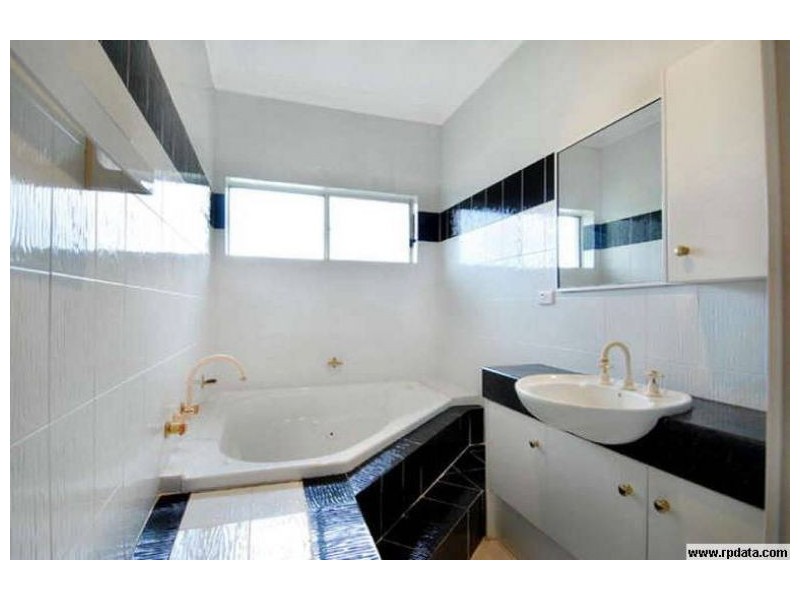 46  FISHBURN CRESCENT, Castle Hill NSW 2154