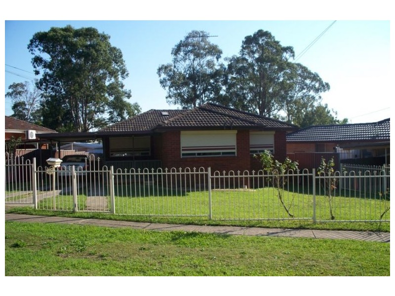 27 DOONSIDE CRES, Blacktown NSW 2148