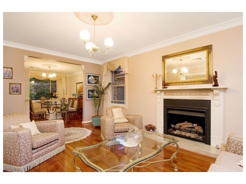 60 YARINGA RD, Castle Hill NSW 2154