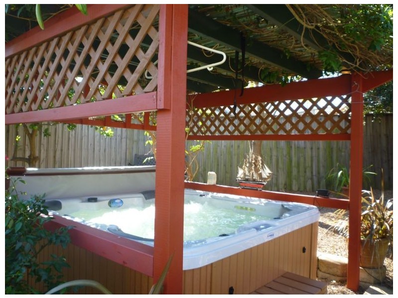 60 YARINGA RD, Castle Hill NSW 2154