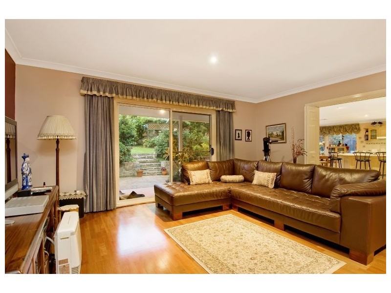60 YARINGA RD, Castle Hill NSW 2154