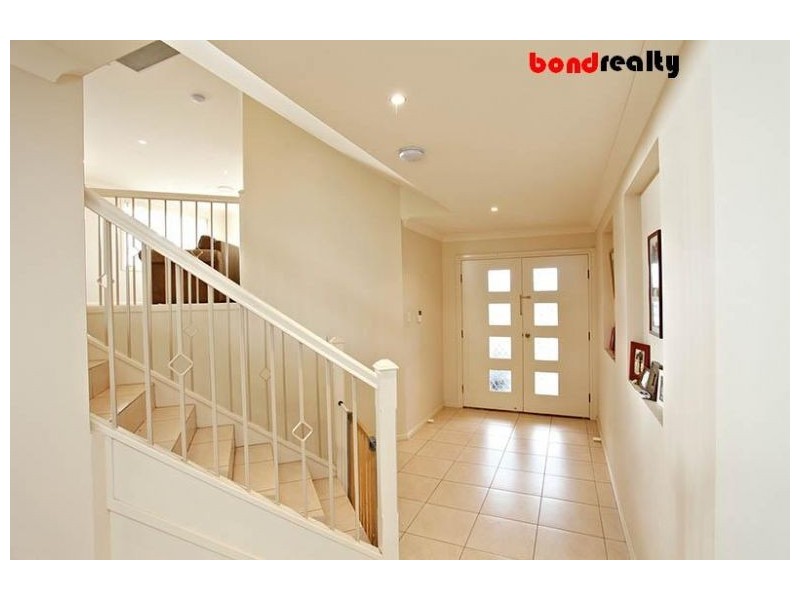 35 Woodstream Cres, Kellyville NSW 2155