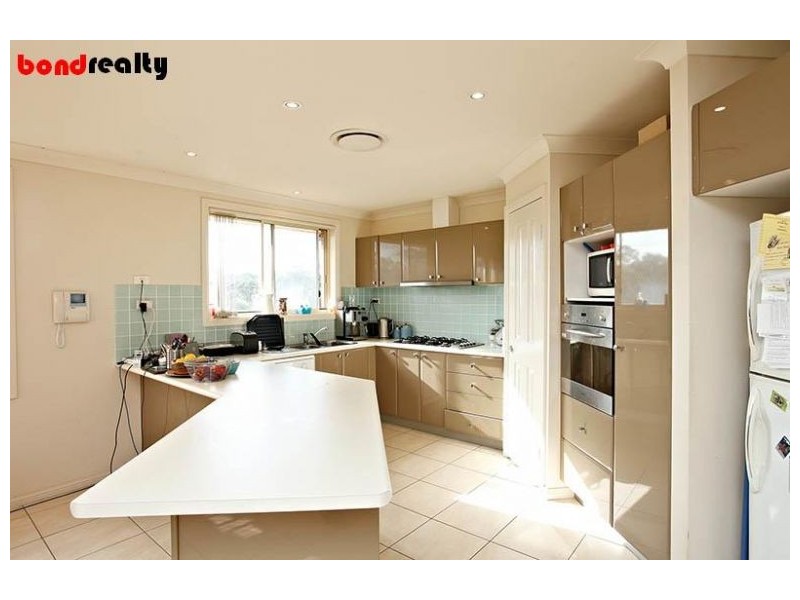 35 Woodstream Cres, Kellyville NSW 2155