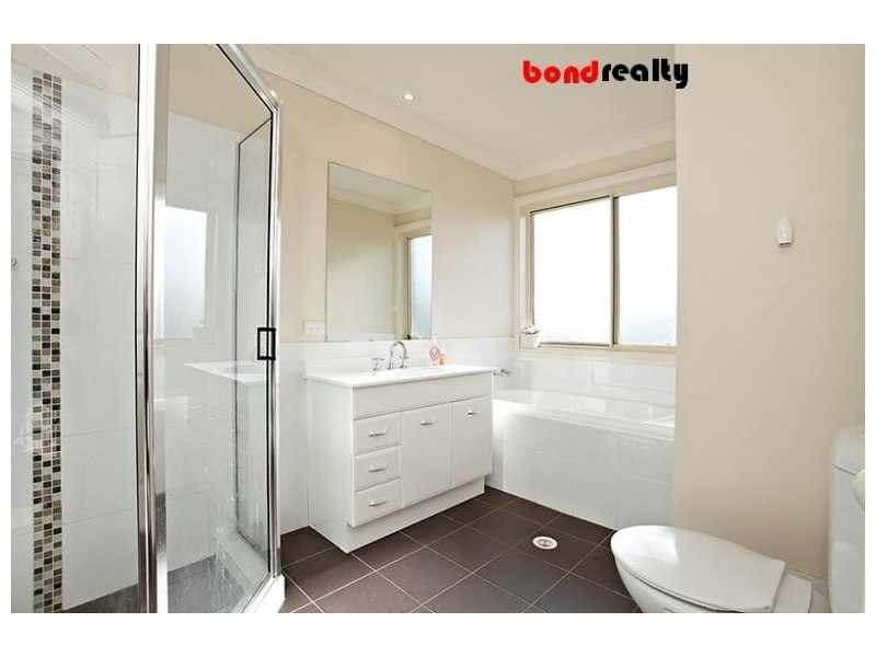 35 Woodstream Cres, Kellyville NSW 2155