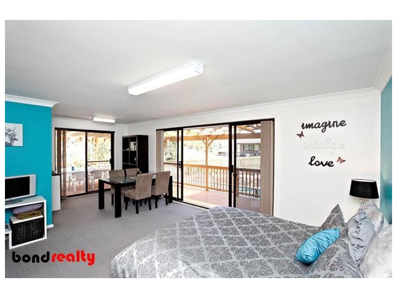 64 Eaton Rd, West Pennant Hills NSW 2125