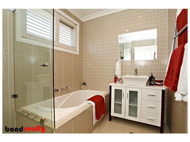 10 Coral Cr, Kellyville NSW 2155