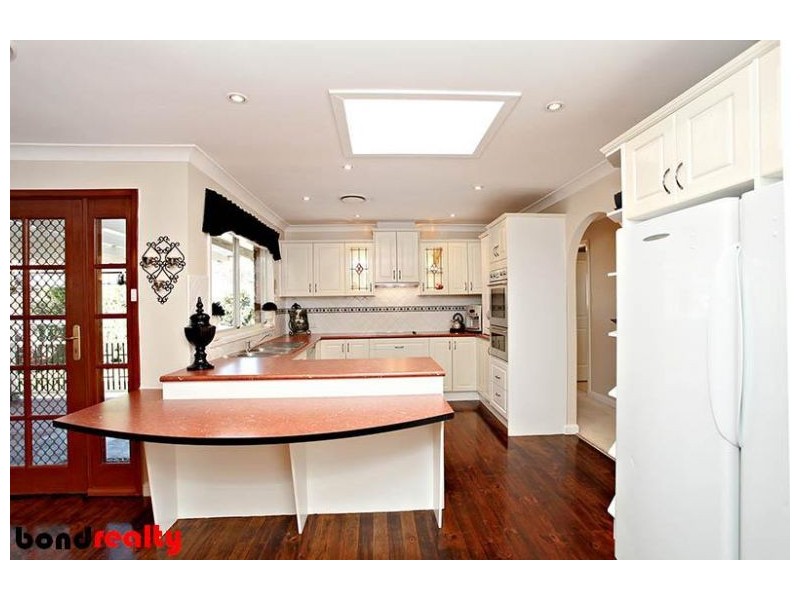 10 Coral Cr, Kellyville NSW 2155