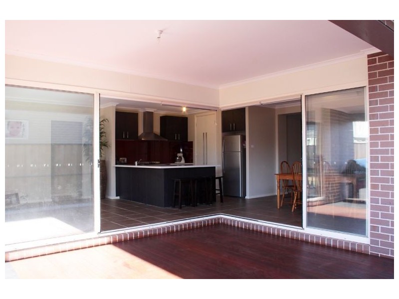 27 Levy Crescent, The Ponds NSW 2769