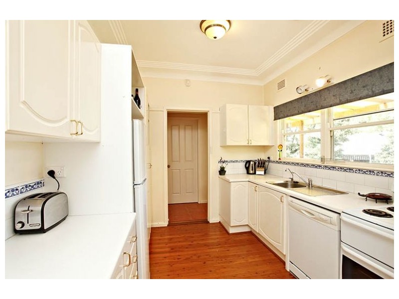 9 Jenner Street, Baulkham Hills NSW 2153