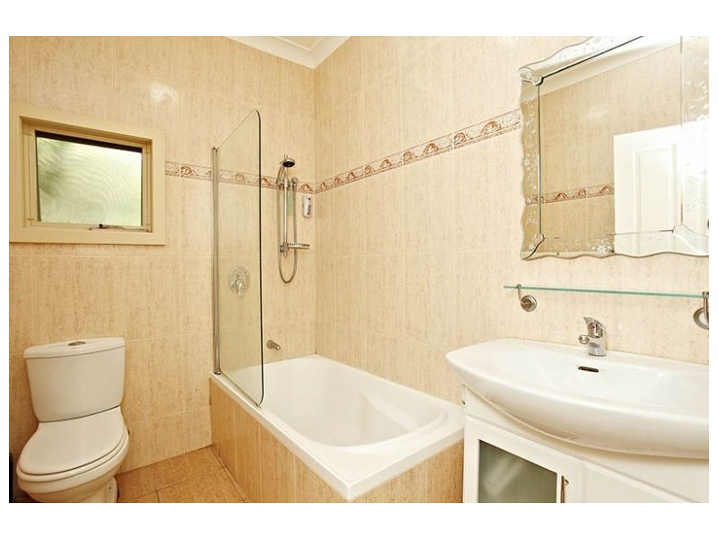 9 Jenner Street, Baulkham Hills NSW 2153