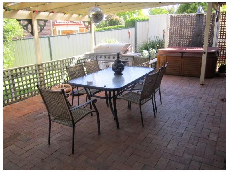 61 Prescott Avenue, Quakers Hill NSW 2763