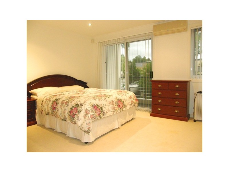 32 Watt Avenue, Newington NSW 2127