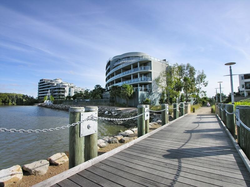 120/27 Bennelong Parkway, Wentworth Point NSW 2127