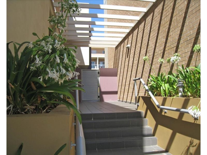 1/7-9 King Street, Campbelltown NSW 2560
