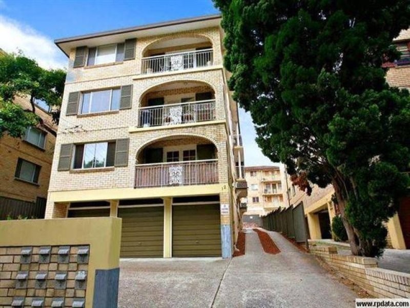 2/12 Pearson Street, Gladesville NSW 2111