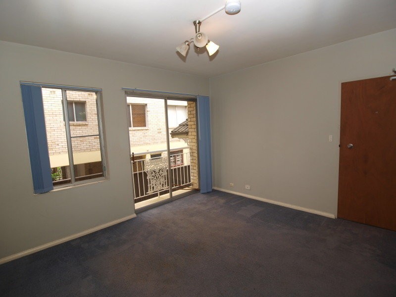 2/12 Pearson Street, Gladesville NSW 2111