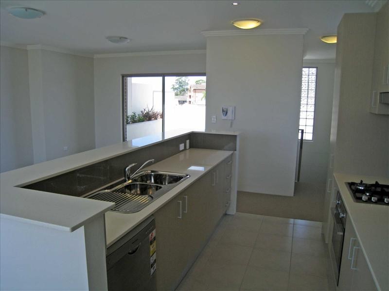 4/5a Russell Street, Granville NSW 2142