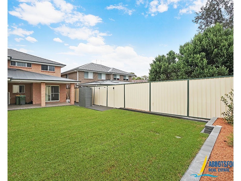 33 Laundess Avenue, Panania NSW 2213