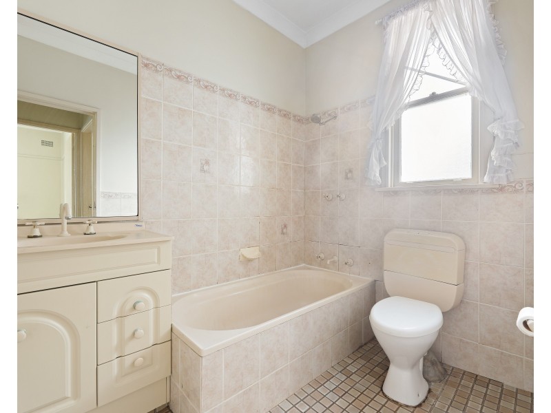 30 Barbara Boulevard, Seven Hills NSW 2147