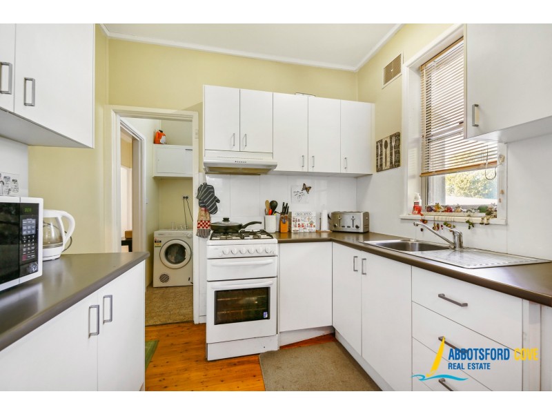 18 Pearce Street, Ermington NSW 2115