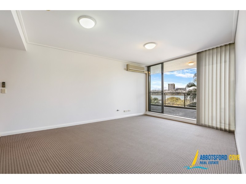 7/27 Bennelong Parkway, Wentworth Point NSW 2127