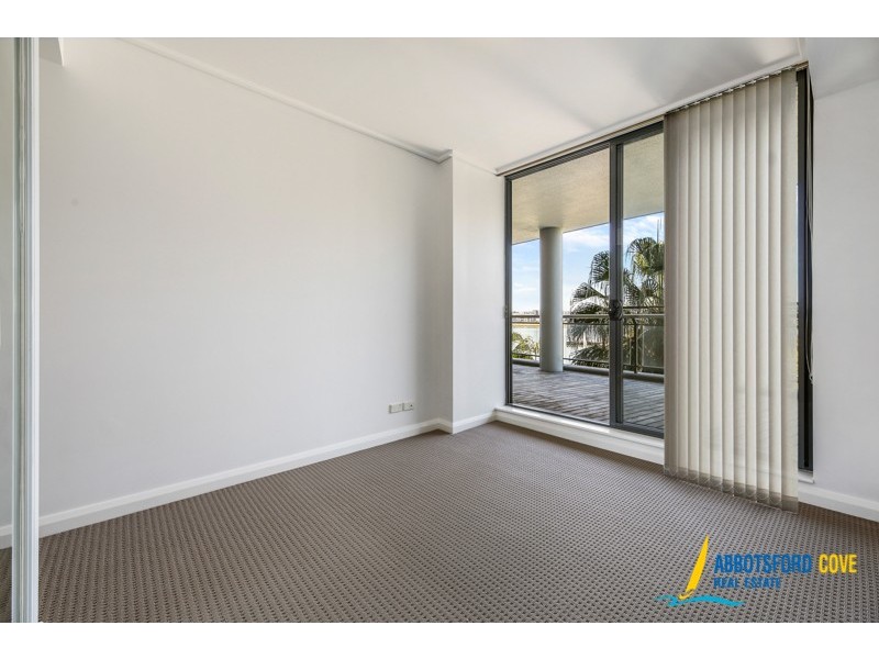 7/27 Bennelong Parkway, Wentworth Point NSW 2127