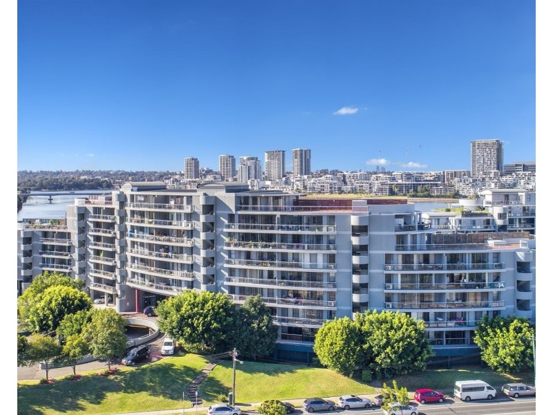 86/27 Bennelong Parkway, Wentworth Point NSW 2127